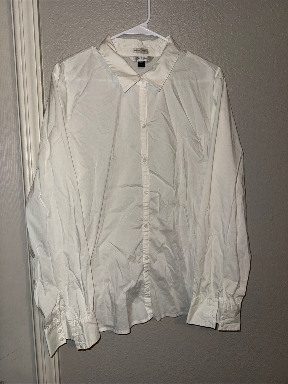 Old Navy White Button-Up Collared Blouse